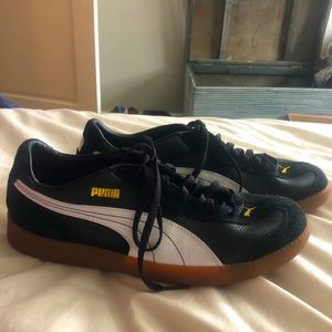 Puma indoor soccer shoes